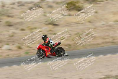 media/Apr-20-2025-AHRMA (Sun) [[393a79c373]]/Race/Group 11 early race/Turn 4b/